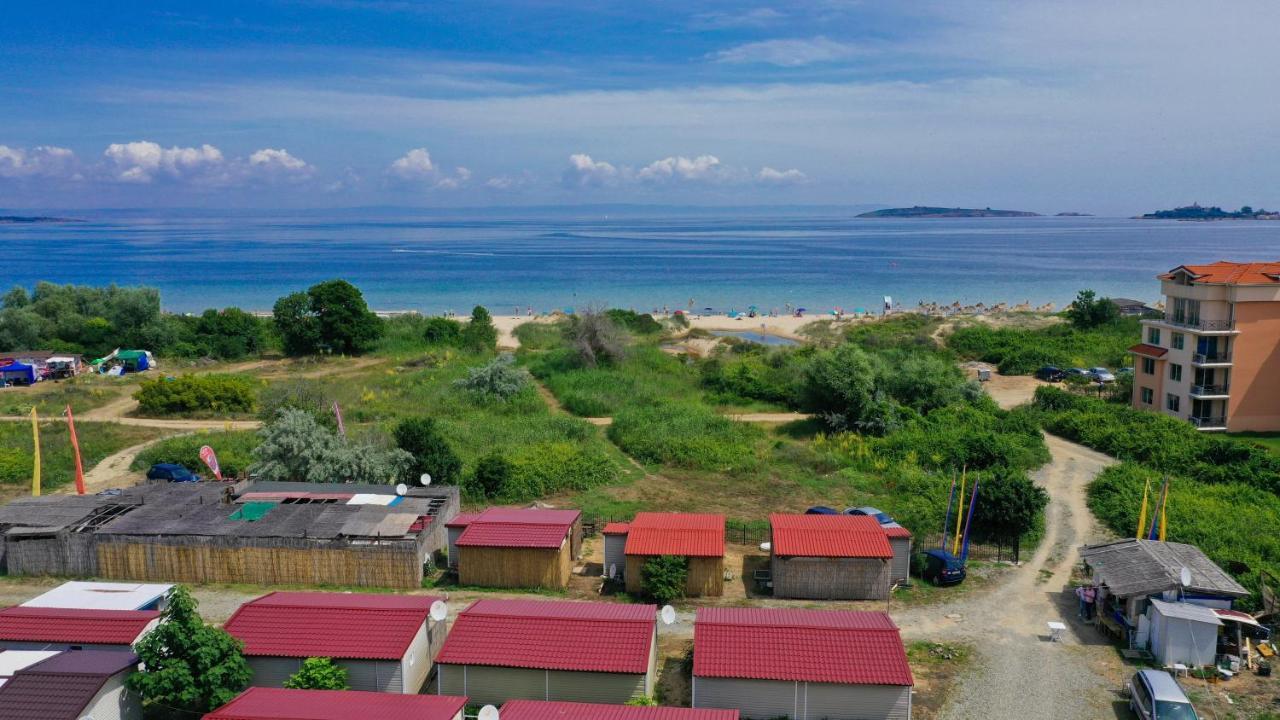 Karavani Na Plaj Zlatna Ribka Sozopol Hotel Exterior photo